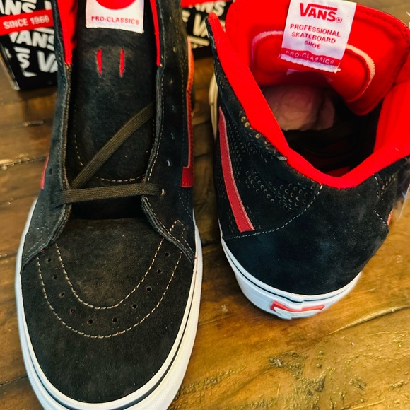 Rare Vintage Christian Hosoi Vans Black and Red Skate Shoes US 11 2013 NEW🔥🔥🔥